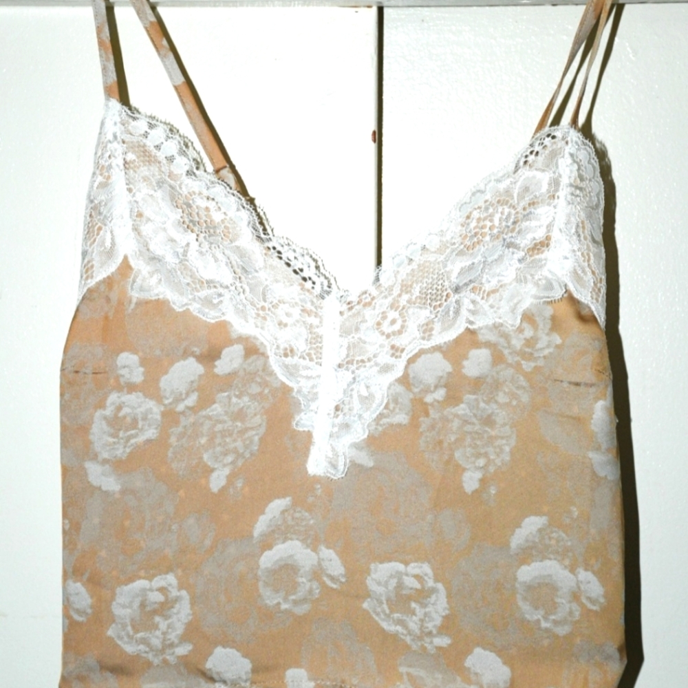 Lace Trim Crop Top